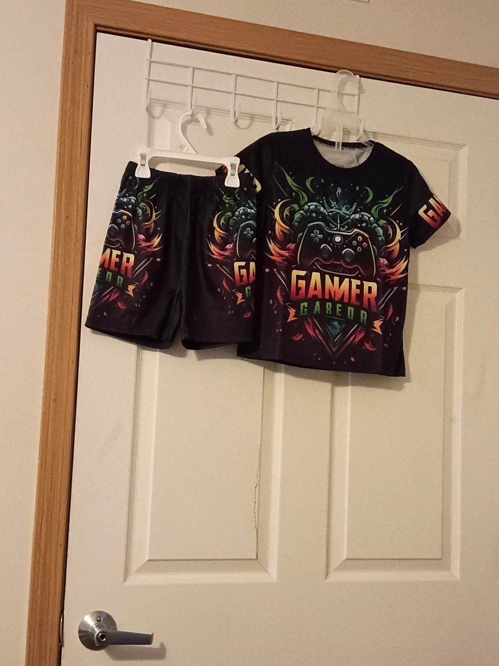 Source Unknown Kids Gamer Graphic Set in Black with Neon Accents